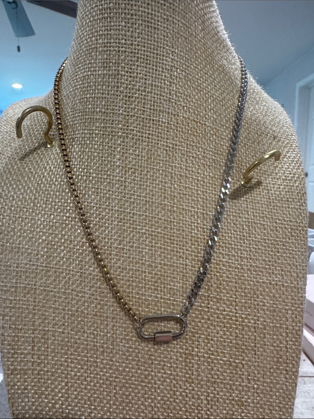 BWT Stsinless Steel Two-Tone Gold & Silver Chain Necklace with Link Pendant